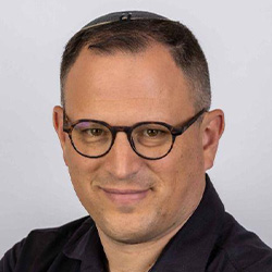 עמר לחמנוביץ׳