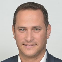 רז קינסטליך