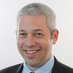 עומר אגוזי
