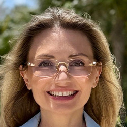 Mayor Larisa Svechin