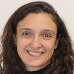 נועה שוקרון